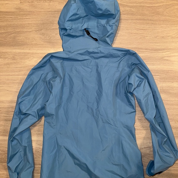 Arcteryx Zeta SL Jacket Women’s Size XS Goretex Shell Outdoor Rain Blue 2021 - Picture 2 of 8